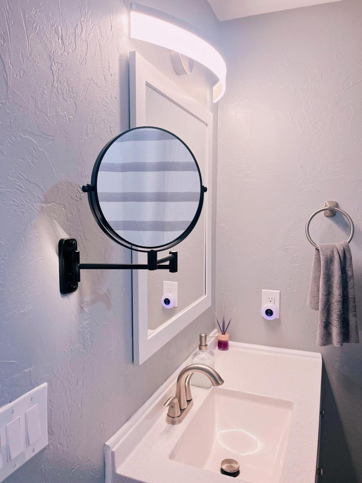 Okc Casita - Newly Remodeled, Modern 2 Bedroom - Family And Pet Friendly Hot Tub *