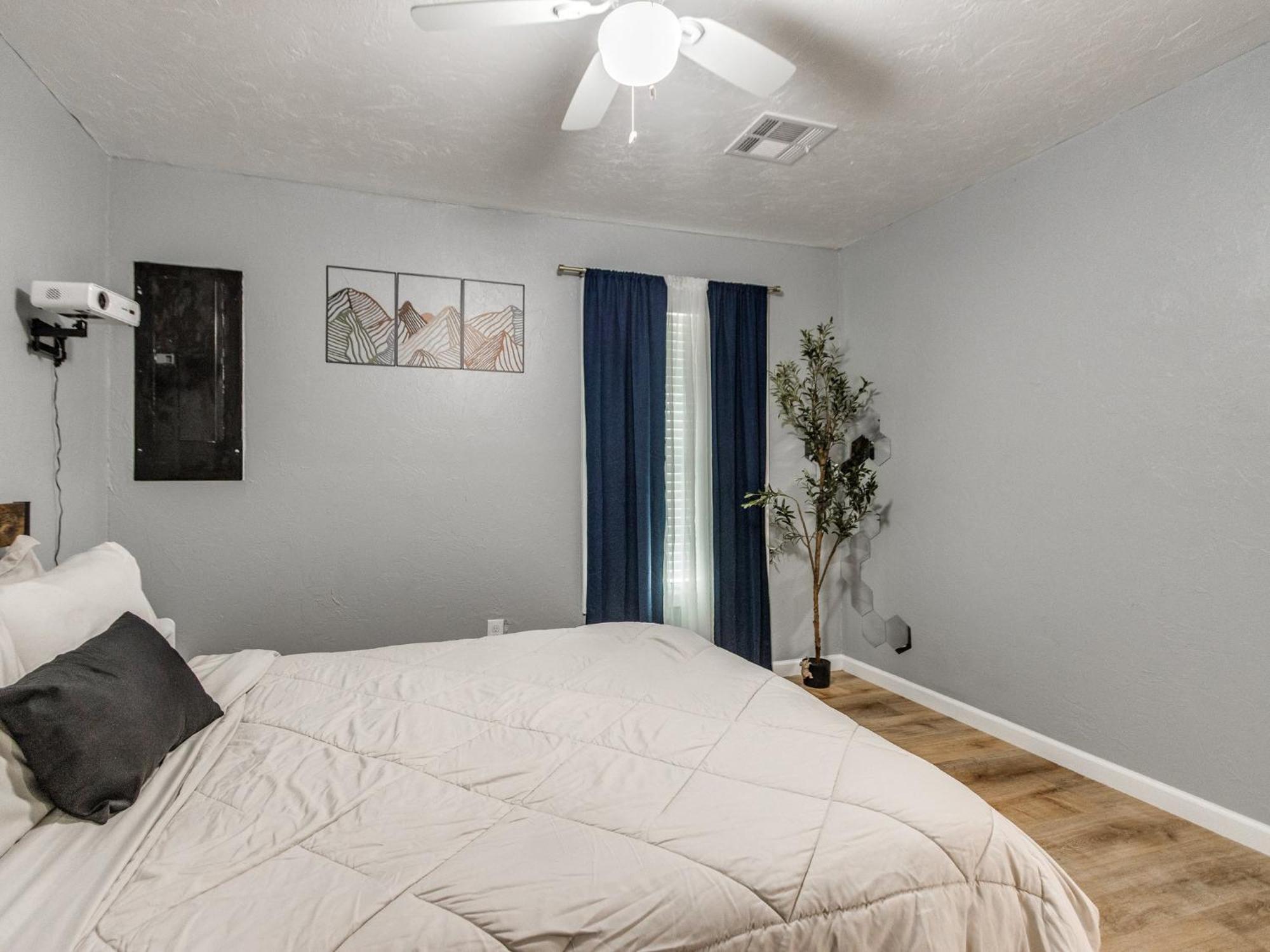 Okc Casita - Newly Remodeled, Modern 2 Bedroom - Family And Pet Friendly Hot Tub Casa vacanze Oklahoma City